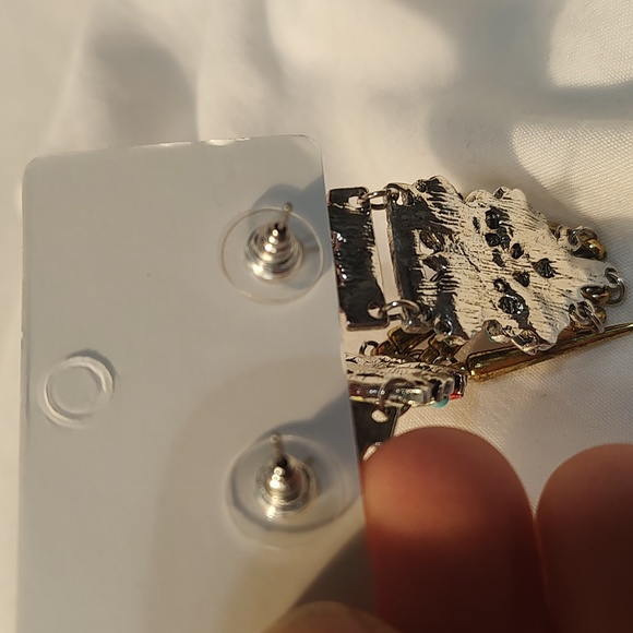 Dangle earrings - Picture 2 of 3